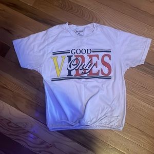 White, Medium, Good Vibes Only T-Shirt
